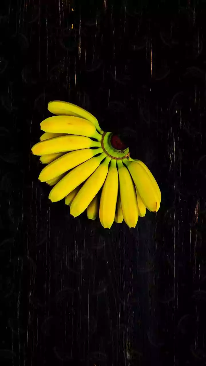 Why Wrapping Banana Stems May Slow Their Ripening