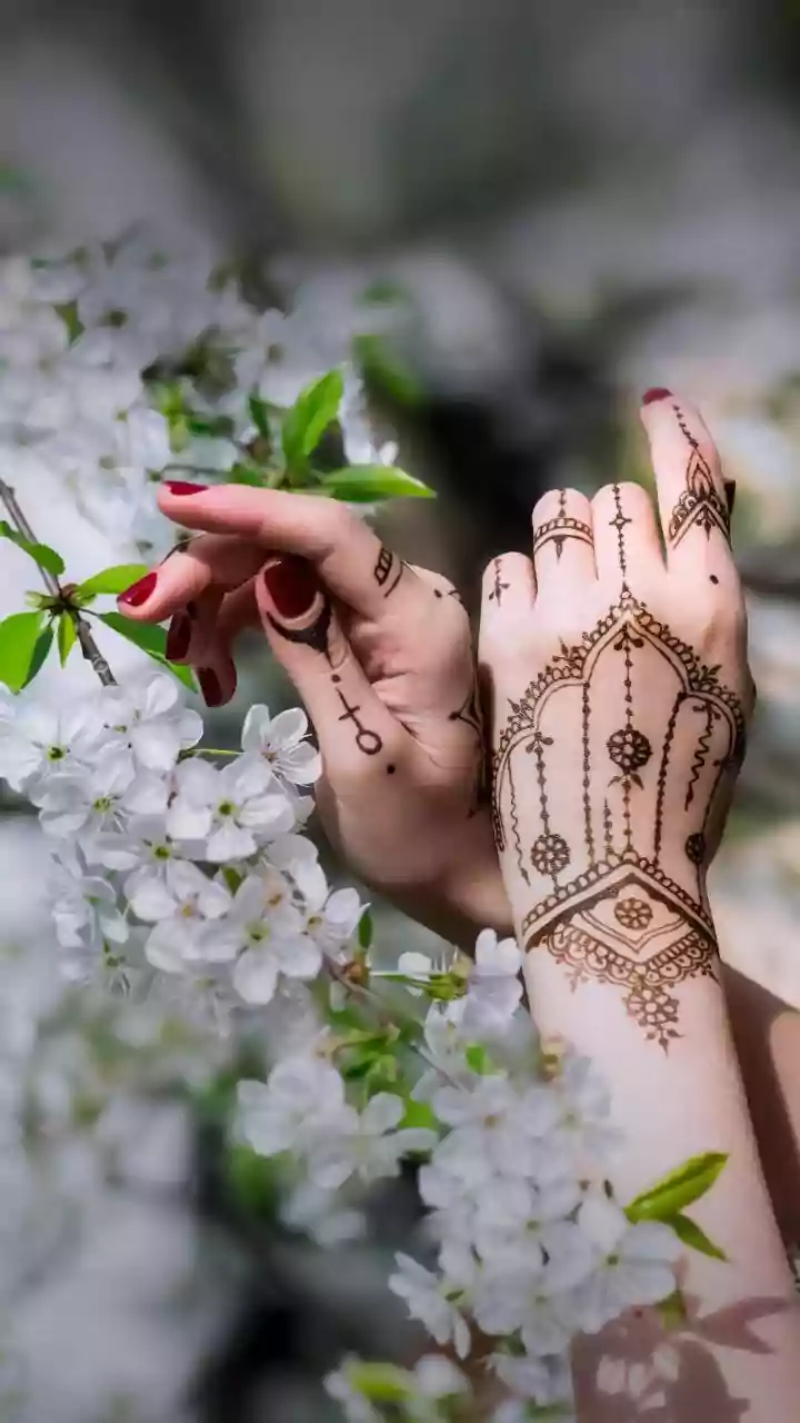 Exquisite Mehndi Trends for 2026: From 3D Artistry to Heritage Designs