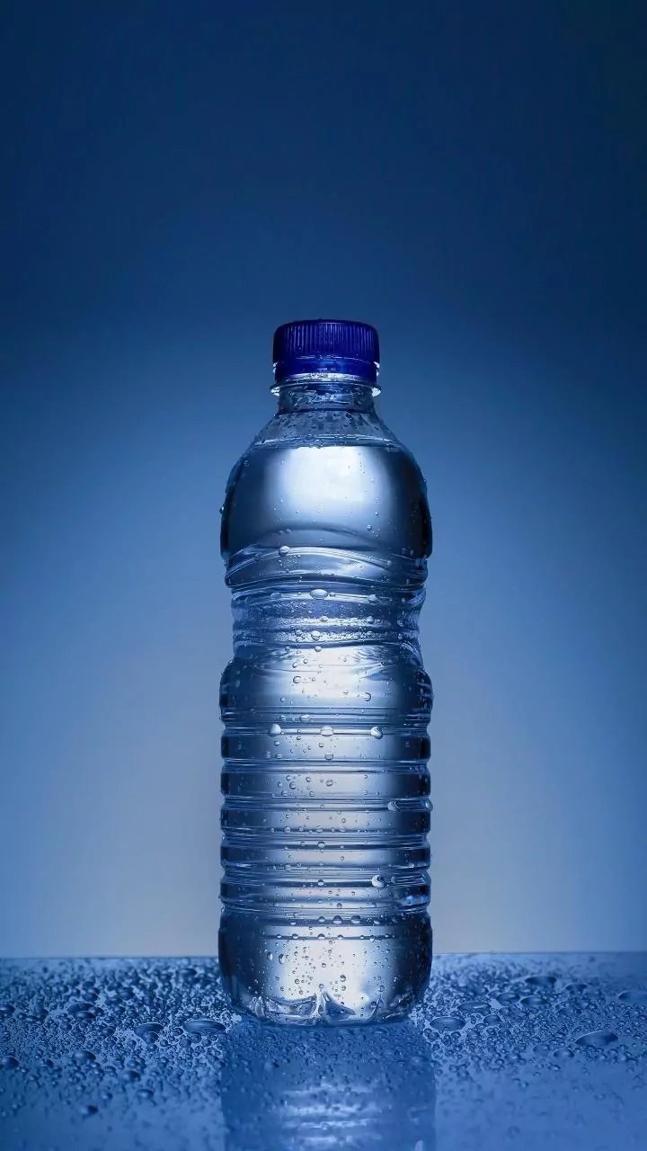 Bactéria encontrada na água Crystal é a mesma achada em produtos Ypê