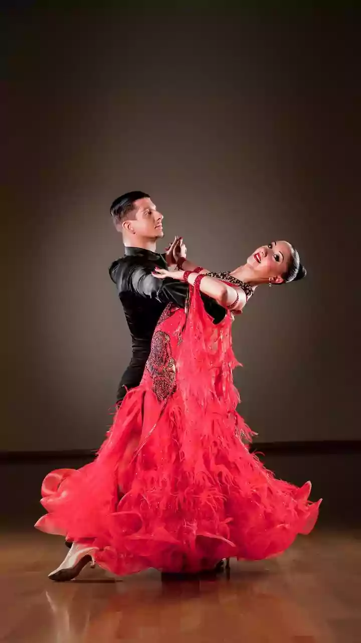 Marching or ballroom dancing: Which is better for posture?