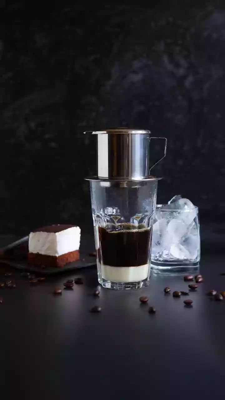 Why Cold Brewing Coarse Grounds Keeps Your Morning Coffee Smooth Fragrant And Refreshing
