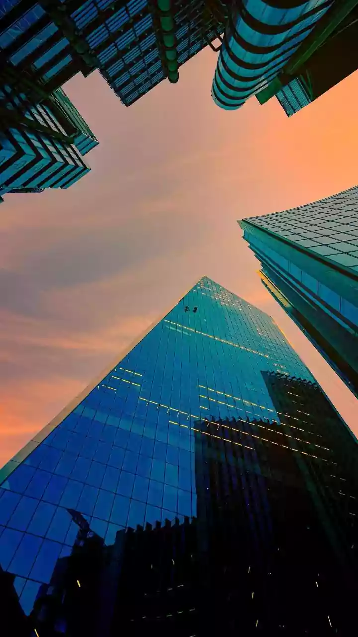 Bank AI Models Can Fail Together when They Rely on Similar Data and Vendors