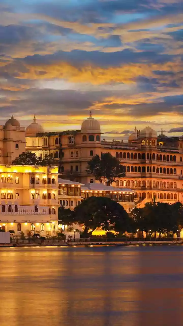 From Pondicherry To Udaipur, These Are India's Hottest Valentine's Day Getaways