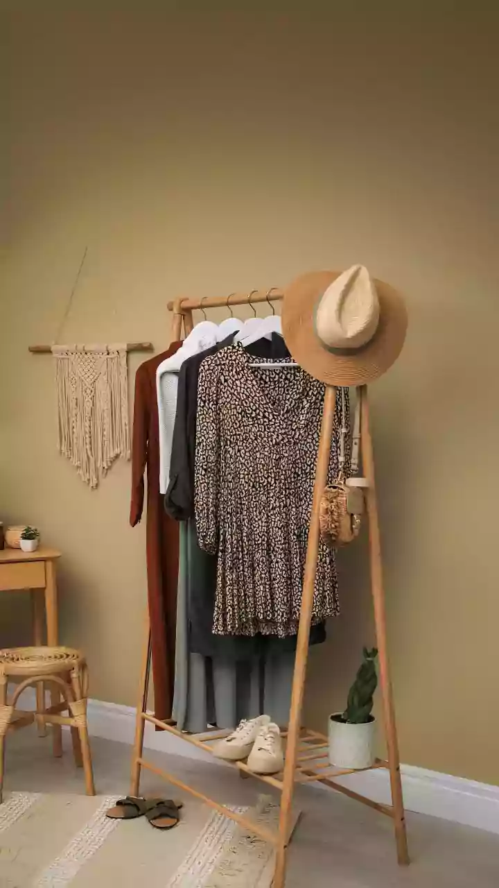 This is how you can create stylish jewelry racks