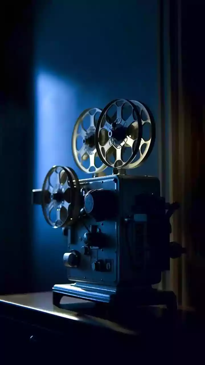 Netflix 2025: 10 Films to Watch (Frankenstein & Beyond!)