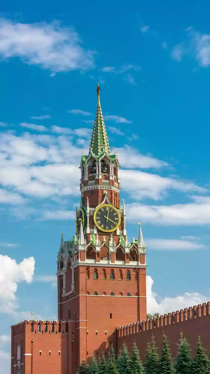 Zelenskyy sounds alarm over Russia's sanctions dodging and global security risks