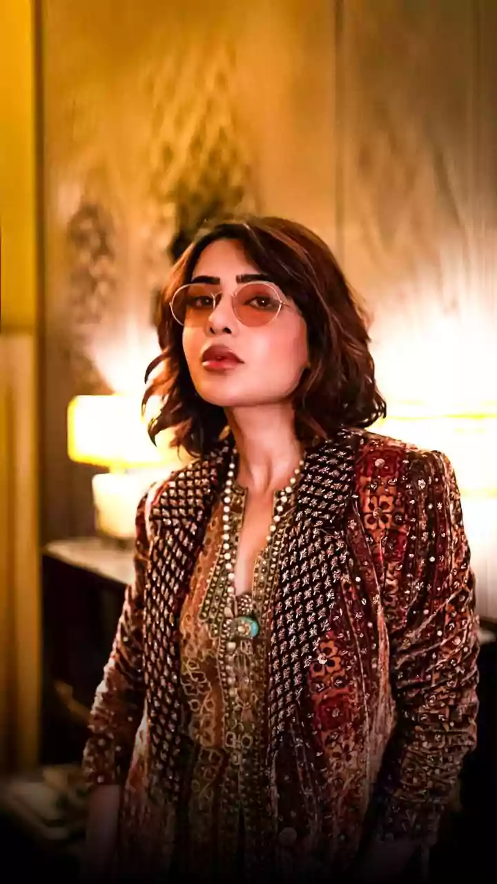 Samantha Ruth Prabhu Reacts To Allu Arjun's Raaka Poster, Calls Him A 'Class Actor'