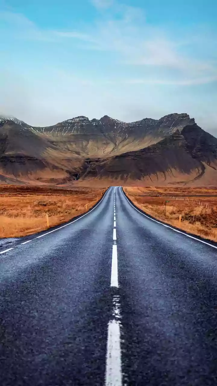 How to Read Weather Conditions Before a Monsoon Weekend Drive