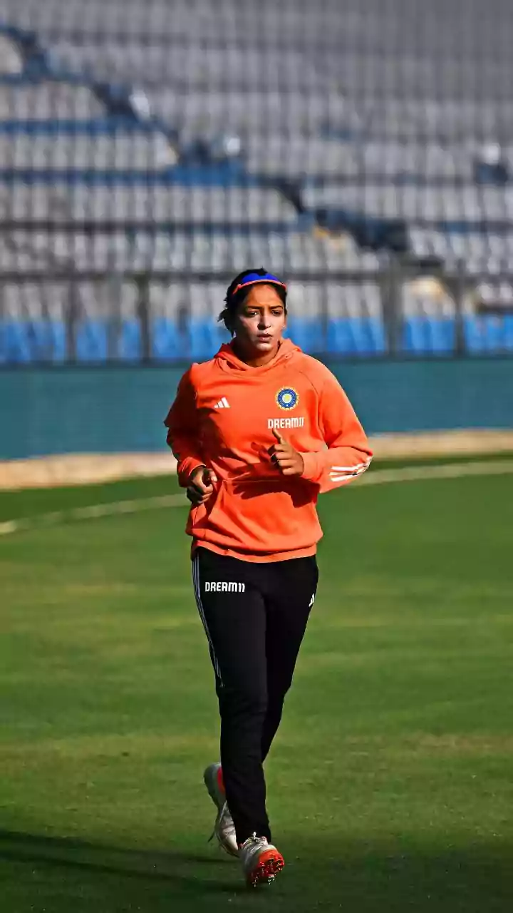 Why are you asking- Harmanpreet Kaur's MS Dhoni-Like Response on Retirement Plans Steals Spotlight Before T20 World Cup