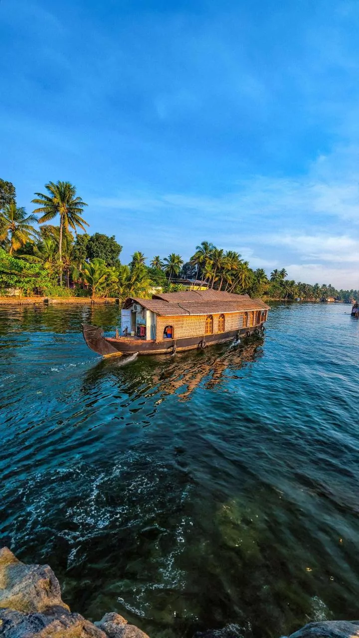 Planning Christmas 2025 in Alleppey? Here are must-visit churches for festive celebrations