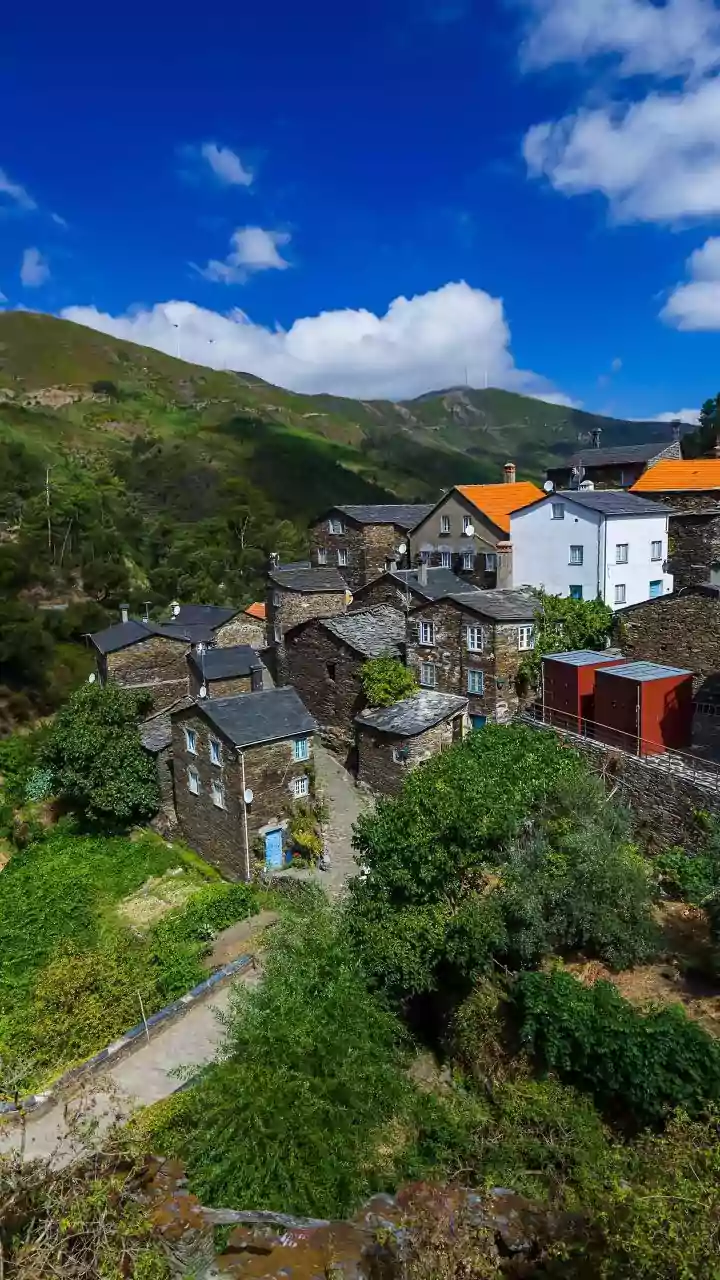 Arenillas Completes Its Search for a Family to Join the Village
