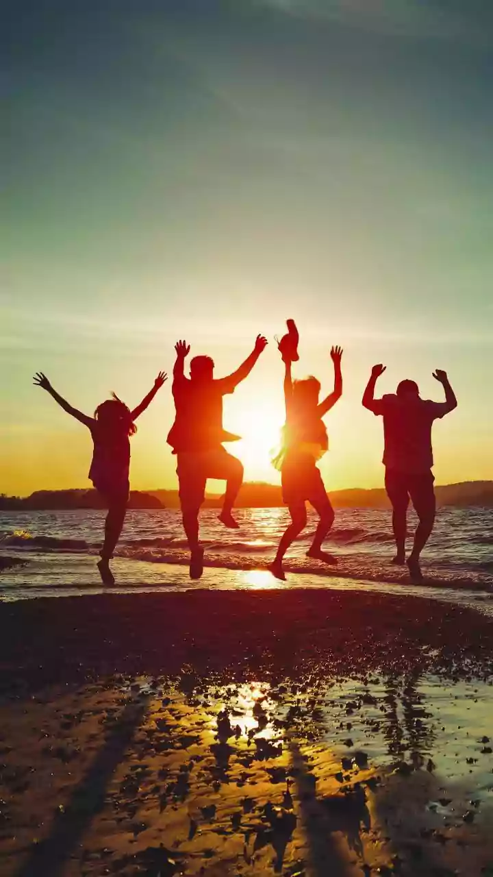 Why Group Dancing Is Becoming The Go-To Activity For Social Wellness And Cardio