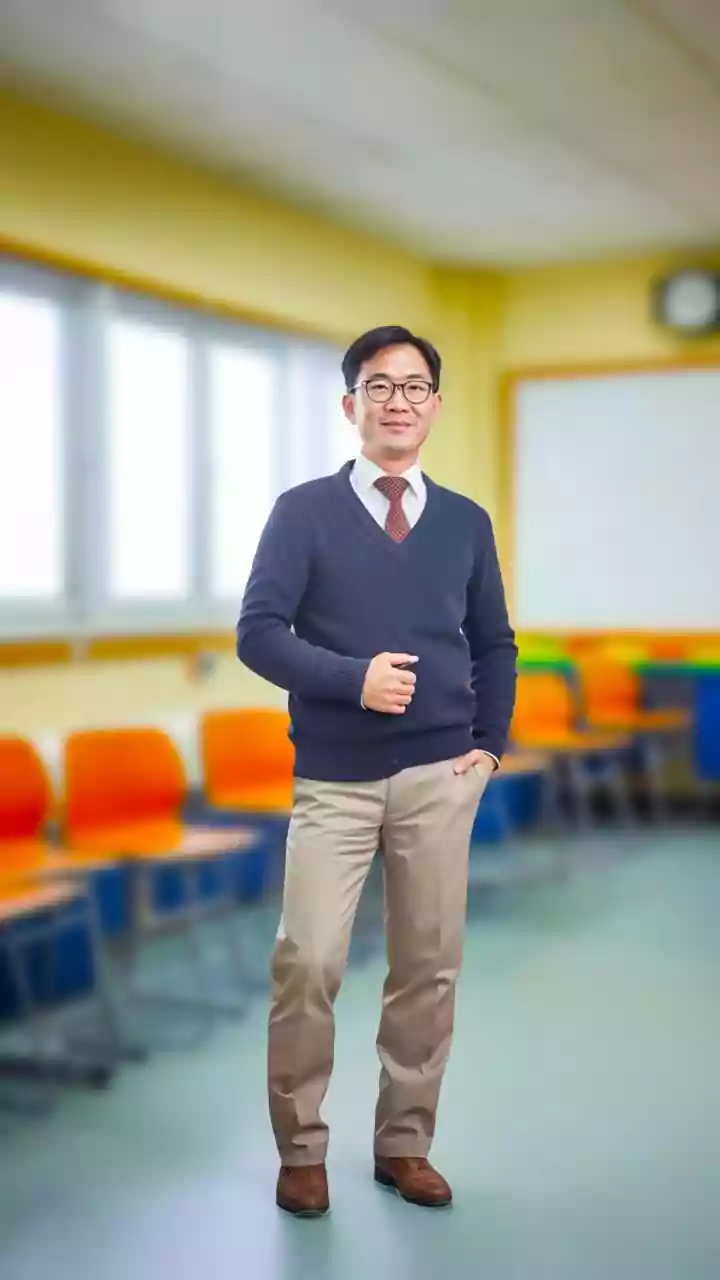 Beyond public visibility as automatic consent, Public Photos And AI Training highlight digital safety for families and public-facing professionals