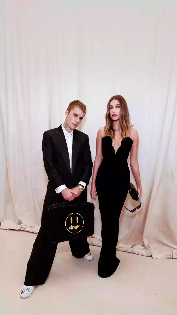 Justin, Hailey Bieber make a stylish statement at 2026 Grammys