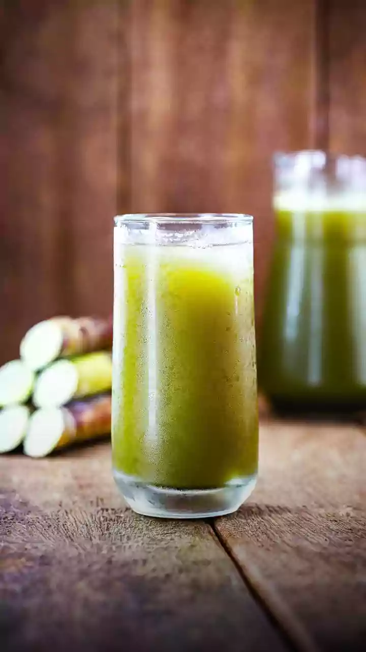 Zesty Raw Green Mango Sparklers Dominate Summer Afternoon Drink Trends