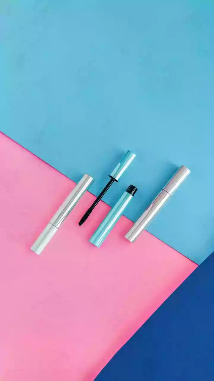 Why Brown Mascara Complements Minimal Makeup Better