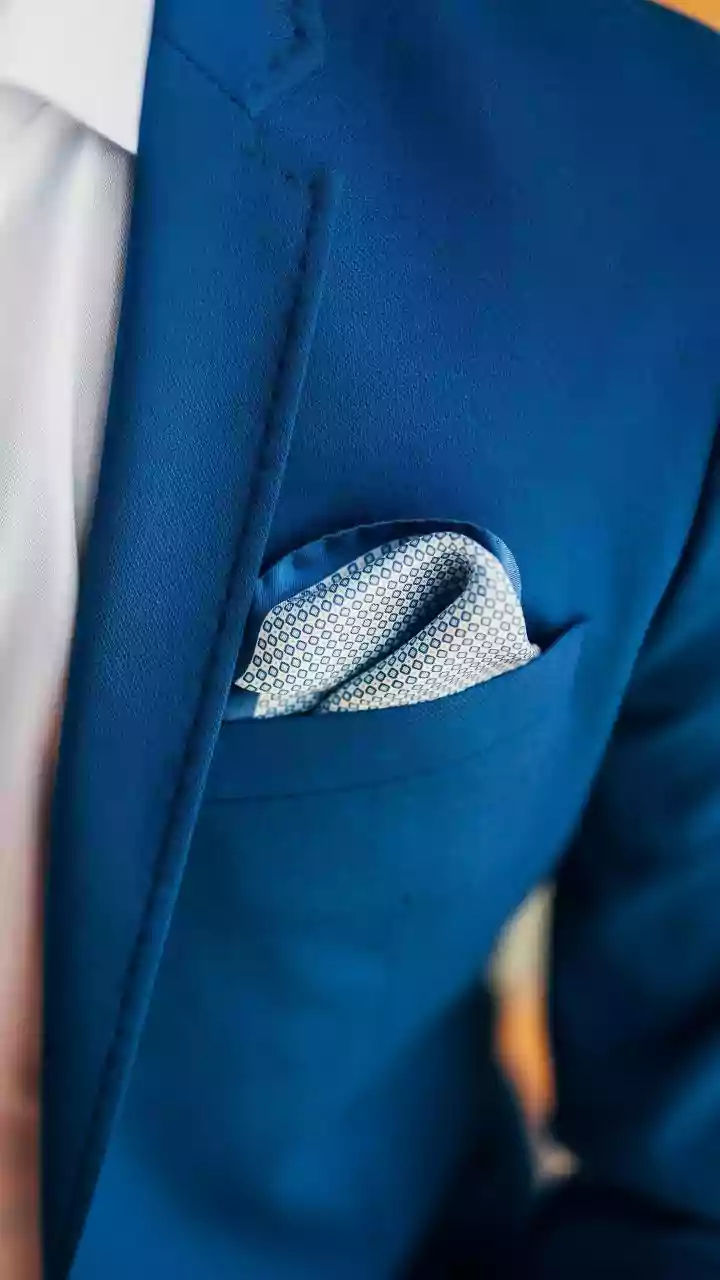 Stylish ways to wear pocket squares