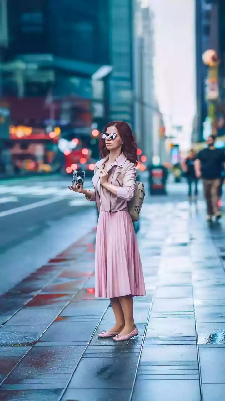 From Half-Up Twists to Top Knots: Frizz-Friendly Hair Suited to Busy Rainy Mornings