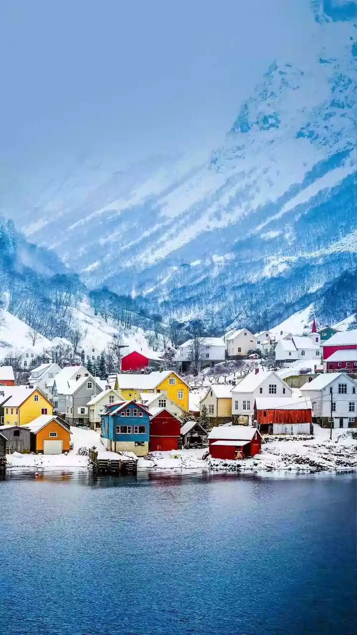 UK PM Starmer protests Trump’s ‘completely wrong’ Greenland tariffs