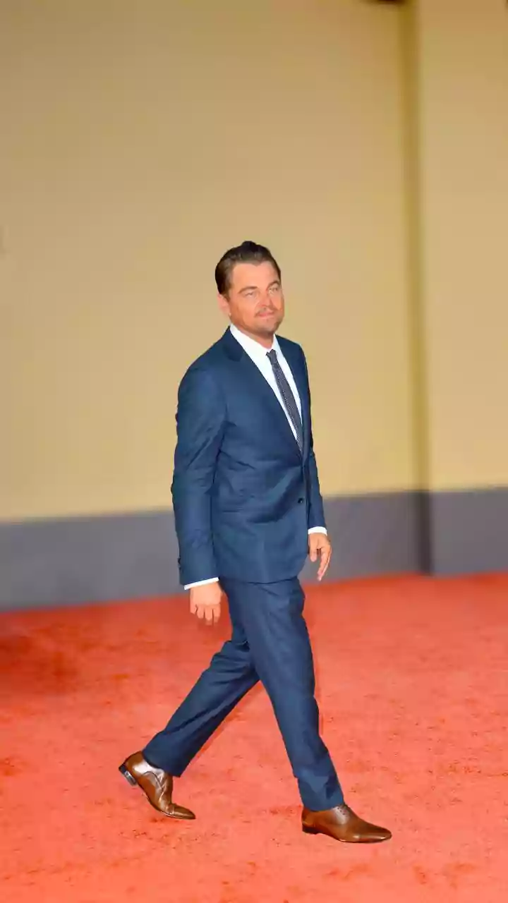 Golden Globes' Photo Op: DiCaprio & Cooper's Buzz
