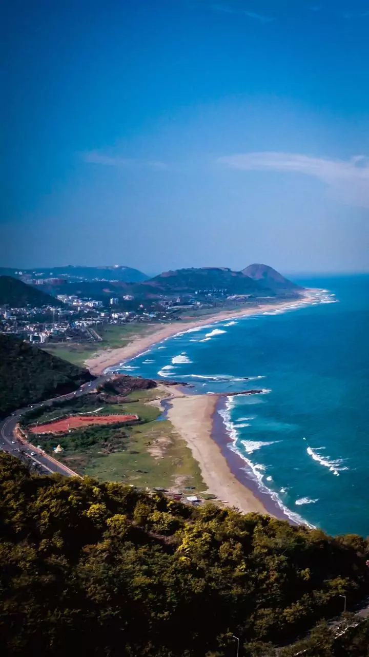 Young Indian Road-Trippers Head To Coastal Gokarna For Quick Uncrowded Beach Holiday Weekends