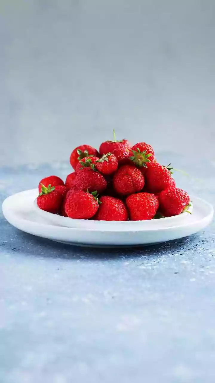 BARC and MPKV Aim to Match Imported Strawberries on Size and Firmness