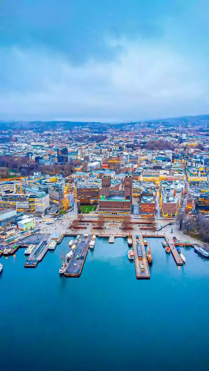 Norway plans to ban smart glasses in public spaces
