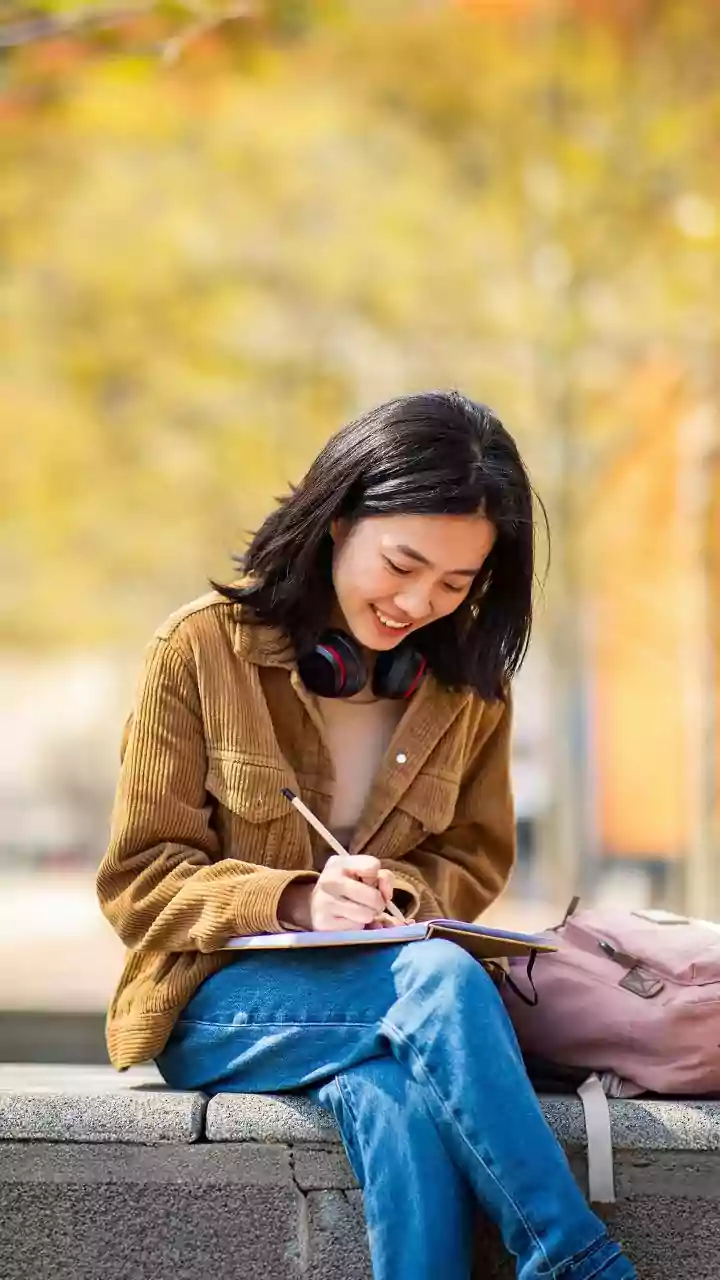 University students leverage AI literature tools to spot incorrect study volume numbers instantly