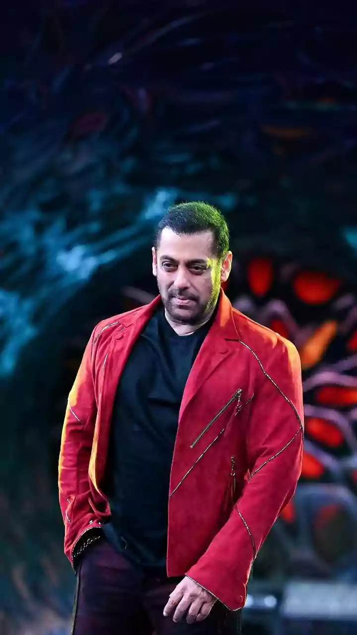 Salman Khan Goes 'Mujhse Acting Hoti Hi Nahi,' Claims People Laugh Seeing Him Cry; Fans Disagree - Watch