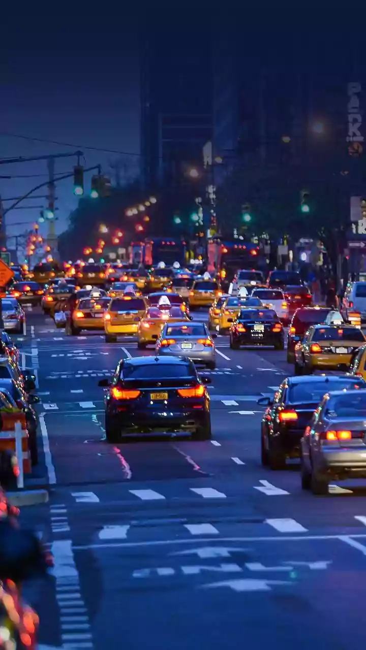 Delhi Police issues traffic advisory ahead of Ekadashi, New Year celebrations