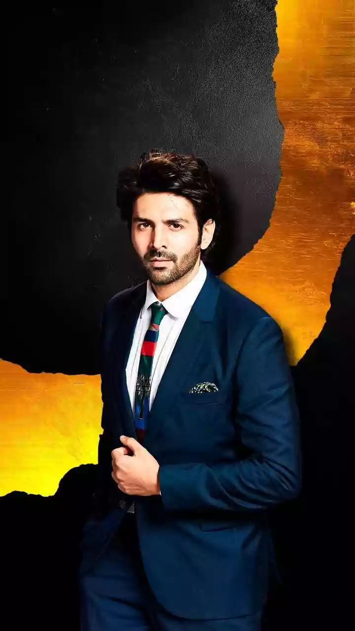 Dhurandhar 2: Kartik Aaryan Reviews Aditya Dhar's Film, Ananya Panday Calls Ranveer Singh A 'Beast'