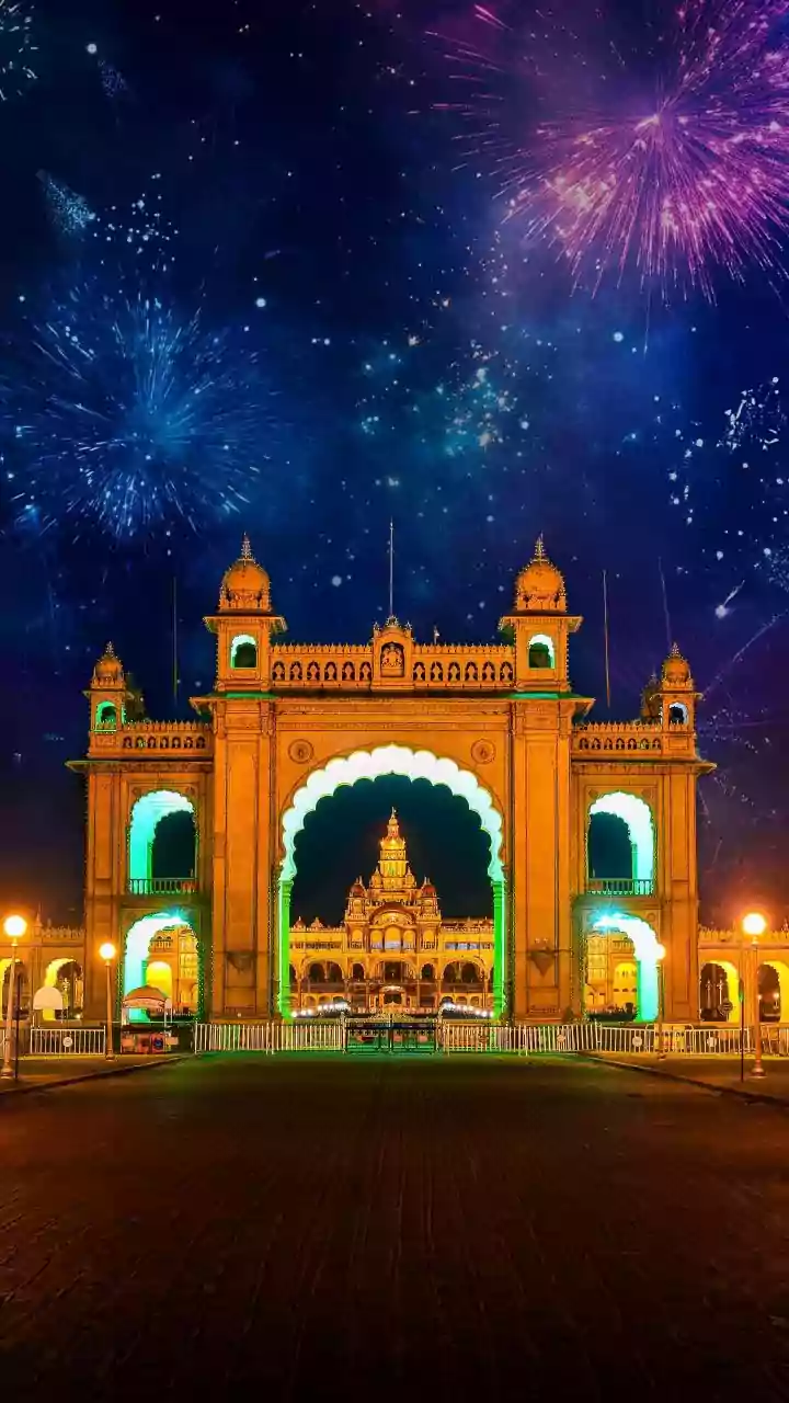 Why Celebrations Require Moody Historical Palace Backdrops Now
