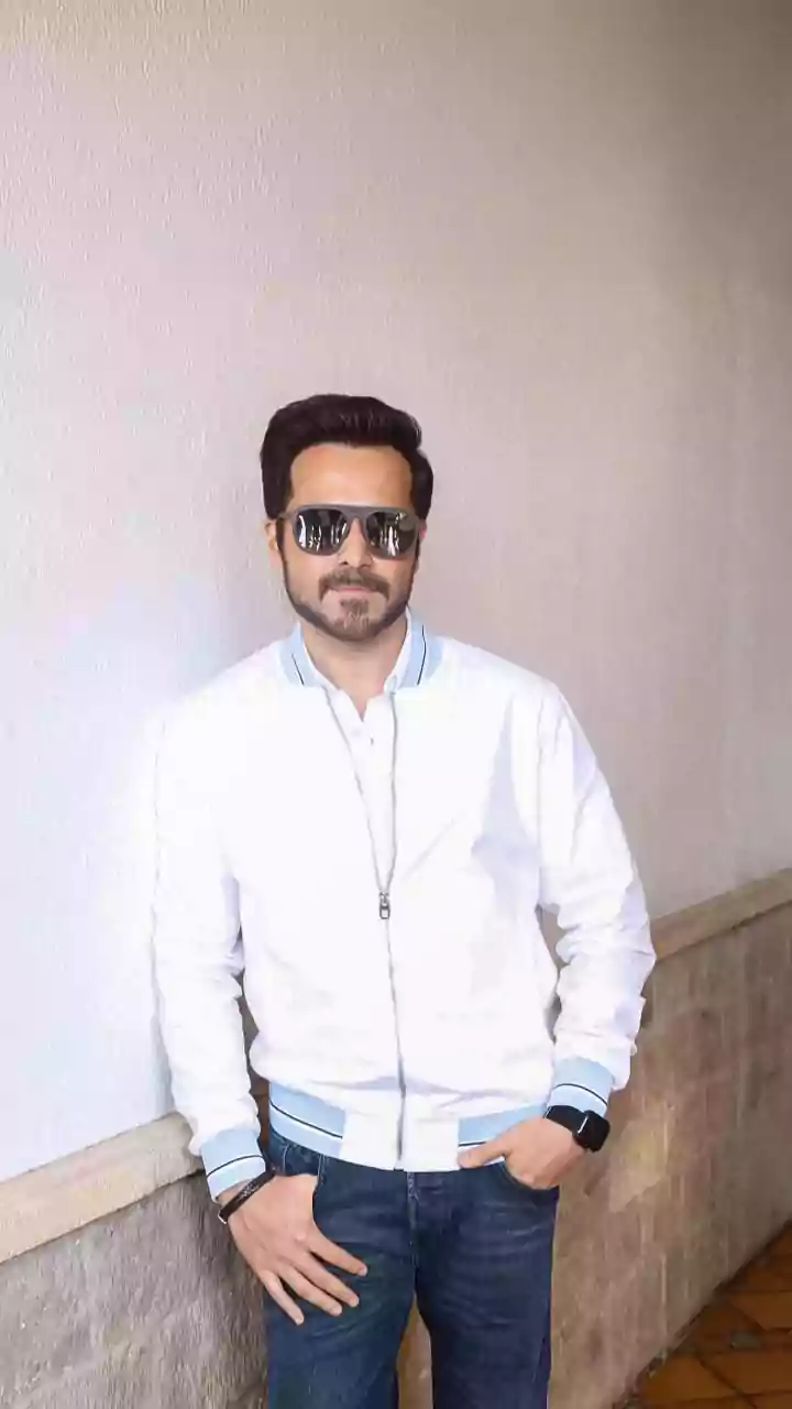Emraan Hashmi Suffers Abdominal Tissue Tear While Filming High-Octane Action Sequence For Awarapan 2; Photo Surfaces