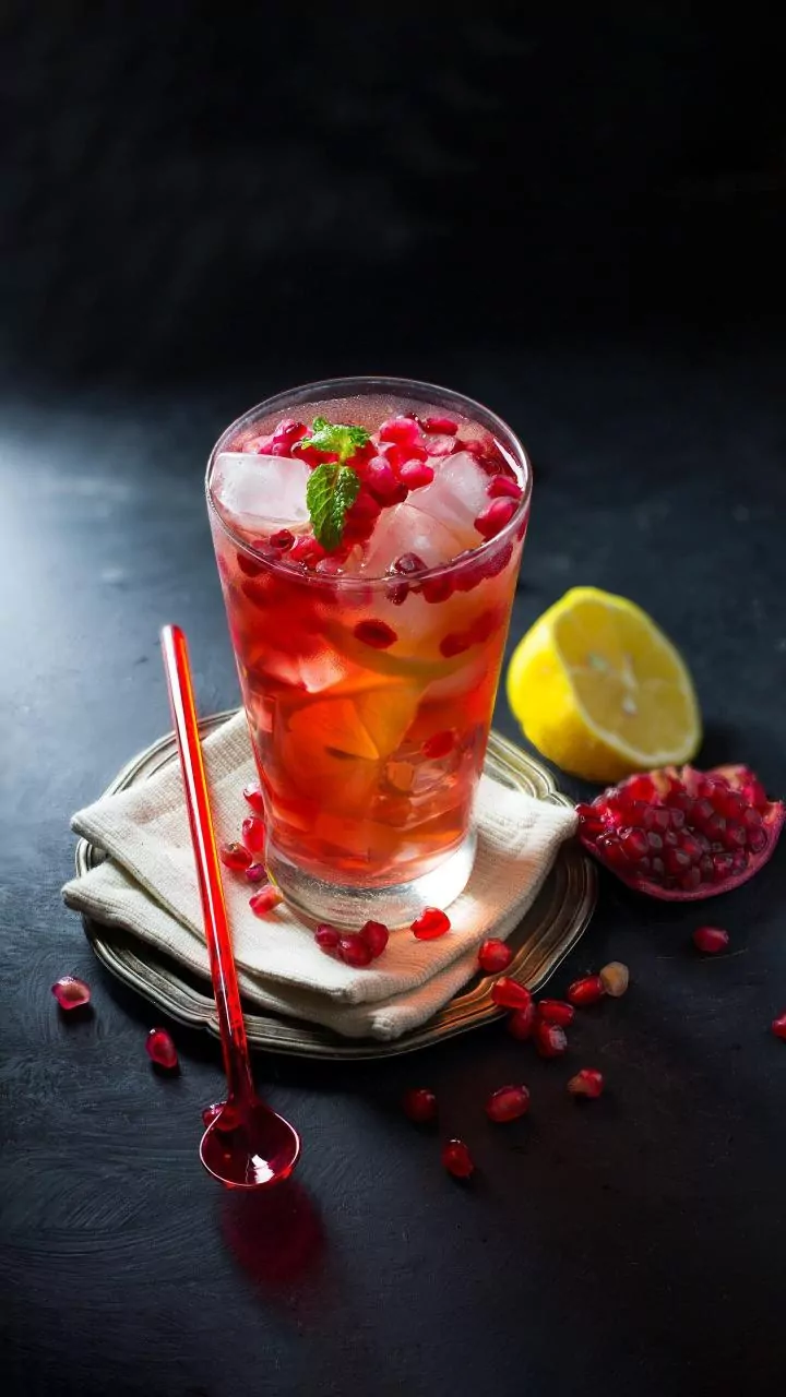 Effortless Pomegranate Prep & a Zesty Mojito Recipe by Chef Kunal Kapur