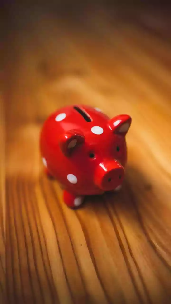 Quick taps, silent totals – small spends add up