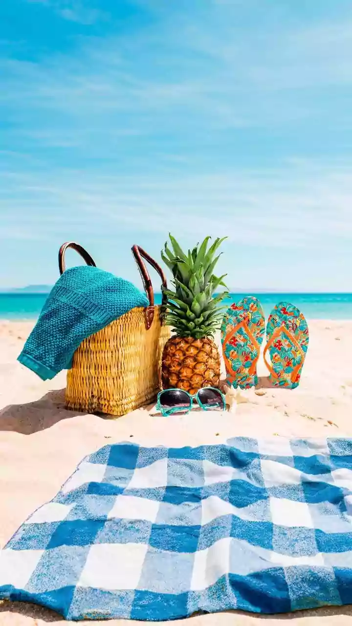 Vacuum compression pouches offer smart packing solutions for humid beach weekend getaways
