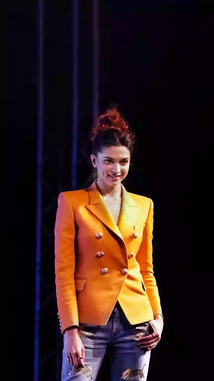 Deepika Padukone Enjoys Backstreet Boys Concert With Close Friend In Las Vegas, Photo Goes Viral