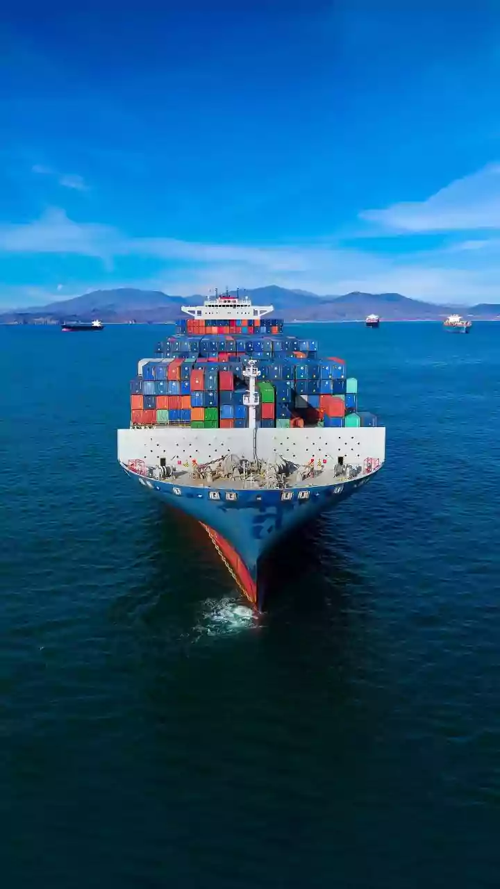 Trump calls tariff opponents 'fools'; announces $2,000 dividend for Americans