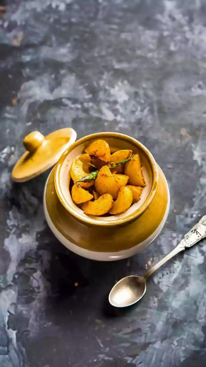 Mastering Andhra-Style Mulakkada Avakaya: A Bold Drumstick Pickle Recipe