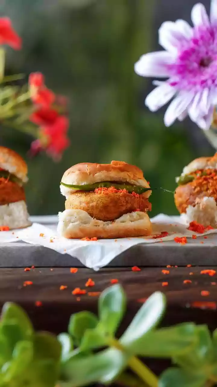 7 Rainy-Season Food Experiences Across India For Travellers And Food Lovers