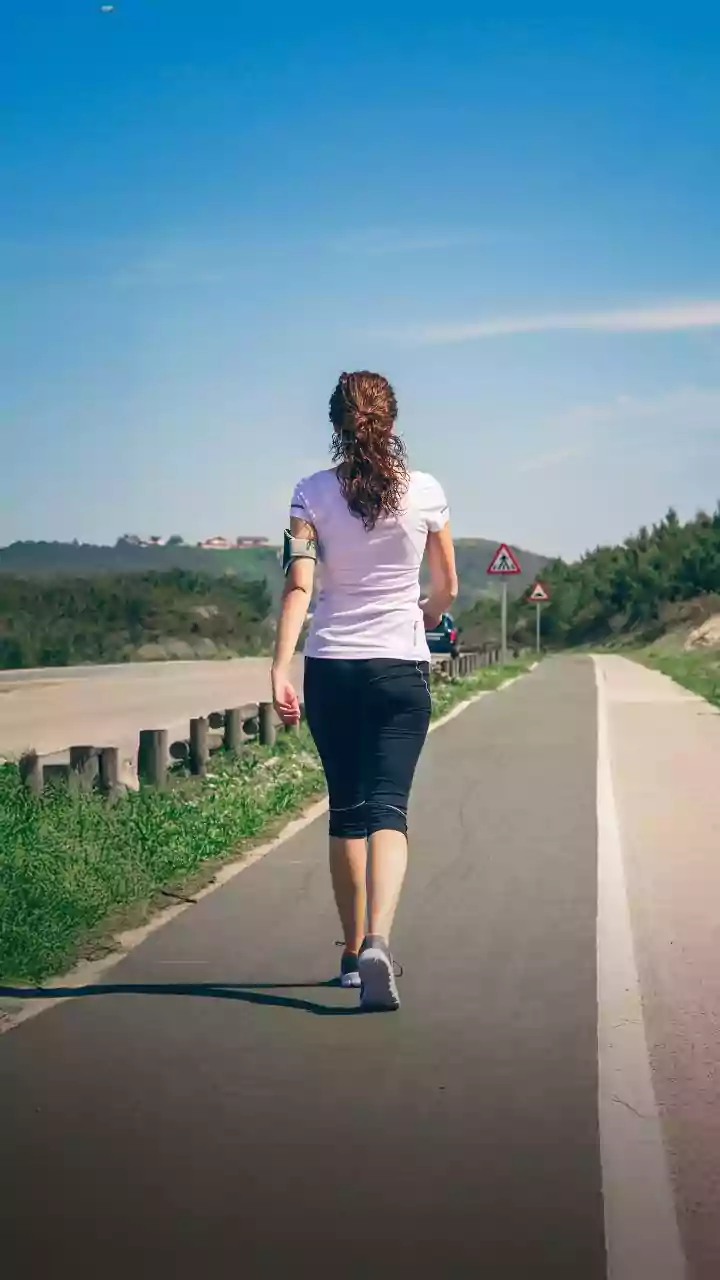 Caminhar melhora fascite plantar?