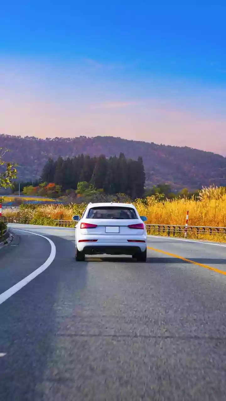 CarPlay's New Trick: Video Streaming When Parked, But Automaker Approval Needed