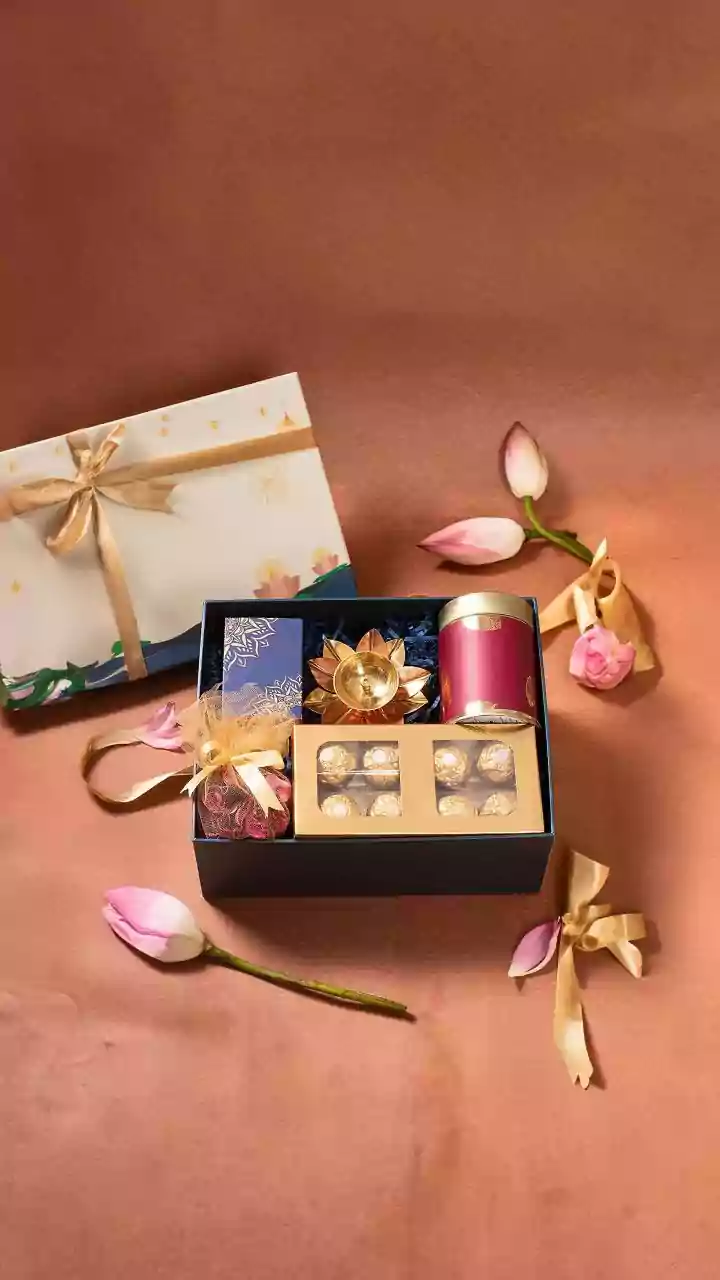 Cutesy Christmas gifts under Rs 500 that will make you everyone’s favourite Santa