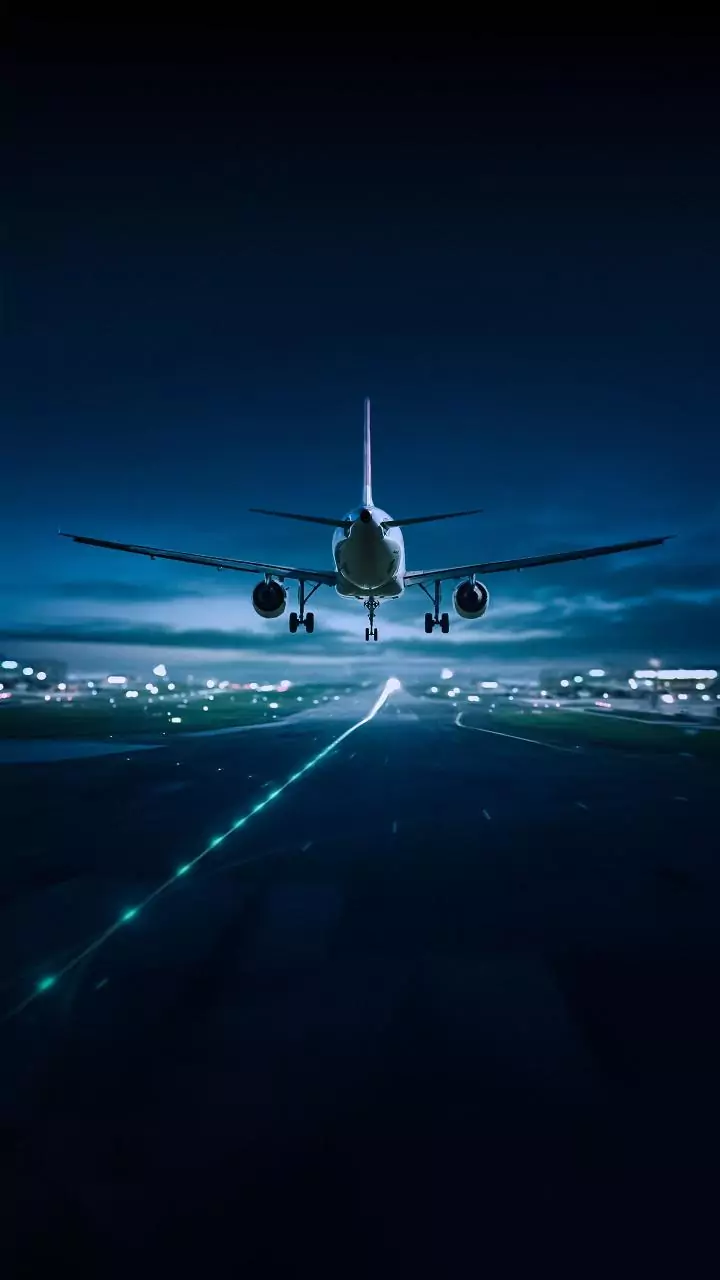 IndiGo slashes 400-500 flights—holiday travel just got trickier