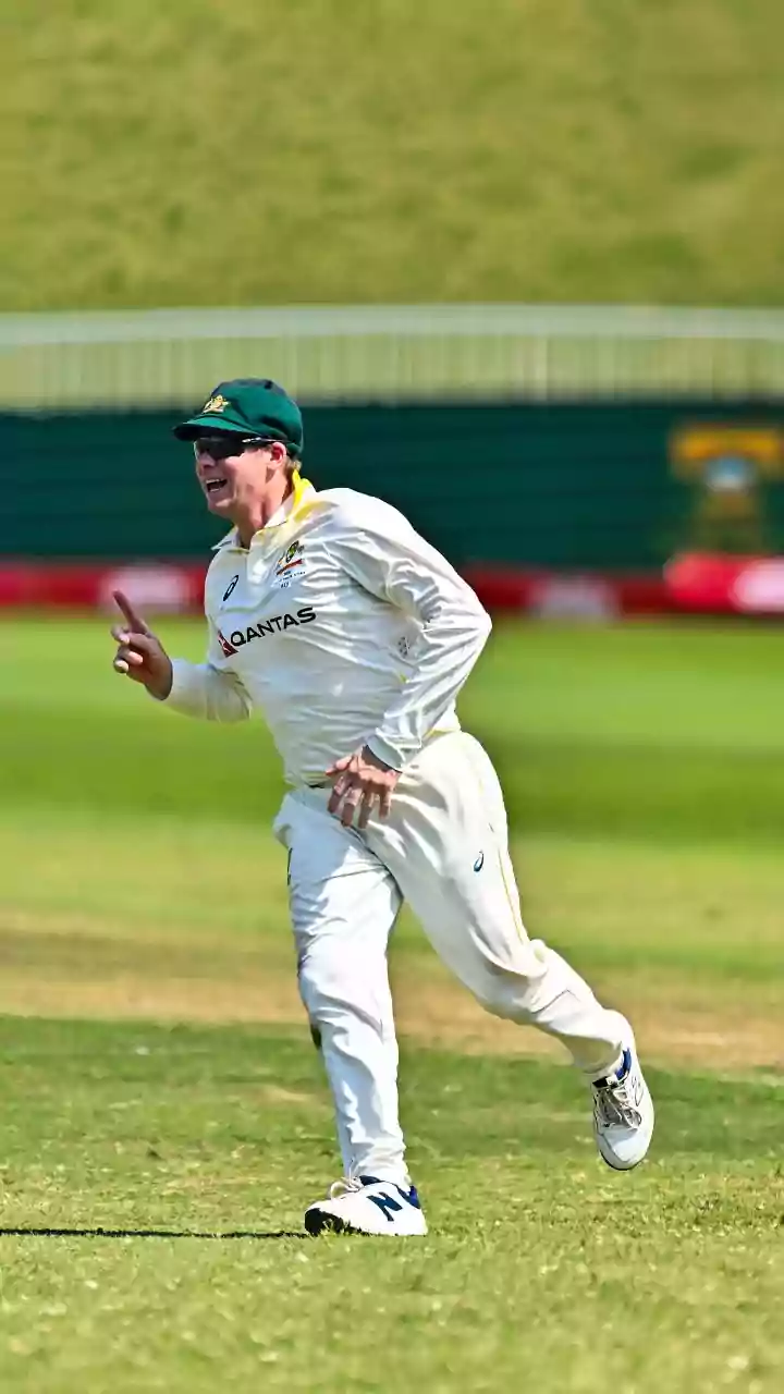 Steve Smith breaks Test catch record with stunning slip grabs vs South Africa