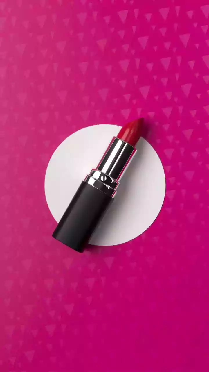 Why Indian Consumers Are Choosing Lip Products That Add Shine Without Requiring Full Makeup