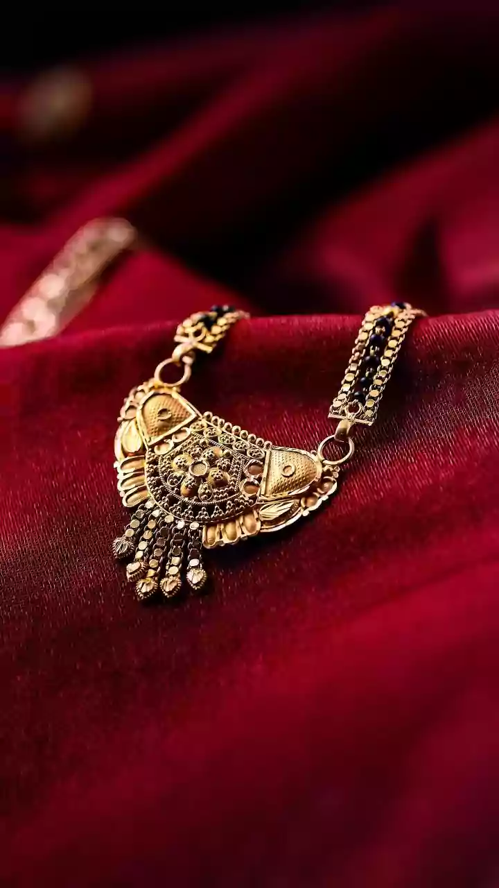 MCX Gold Rate Today 13th April 2026: Yellow Metal Falls; Check Latest 24K, 22K, 18K Prices In Delhi, Mumbai, Chennai, Bengaluru, Hyderabad and Othe...