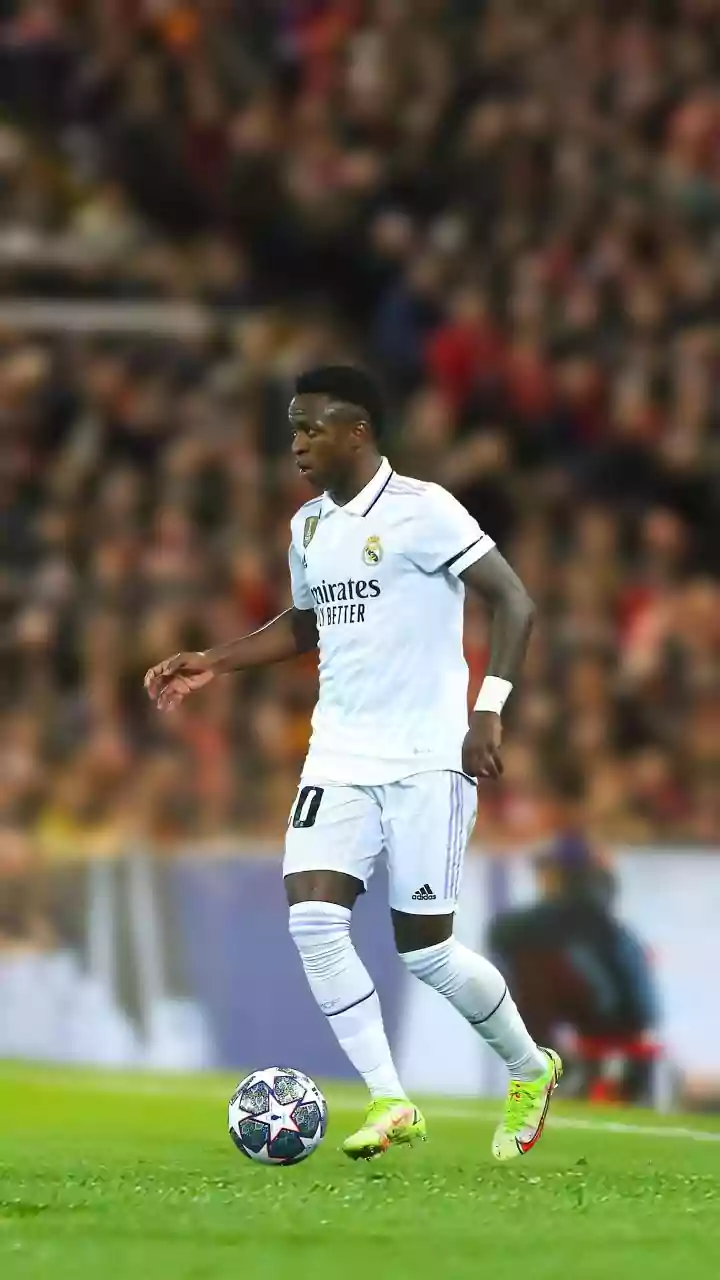 Vinicius Junior Faces Potential El Clásico Ban After Red Card Against Villarreal, Apologises to Real Madrid Fans