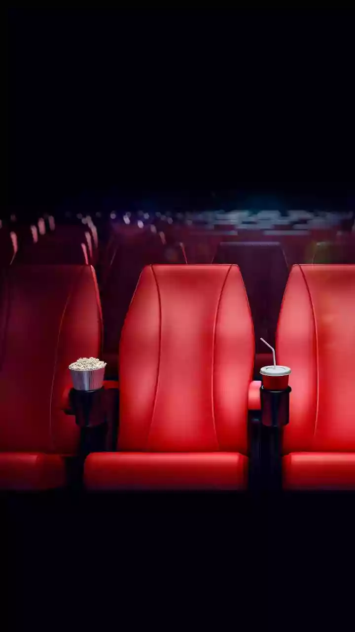 Gen Z Is Rebuilding the Habit of Going to Cinemas around Friends and Shared Reactions