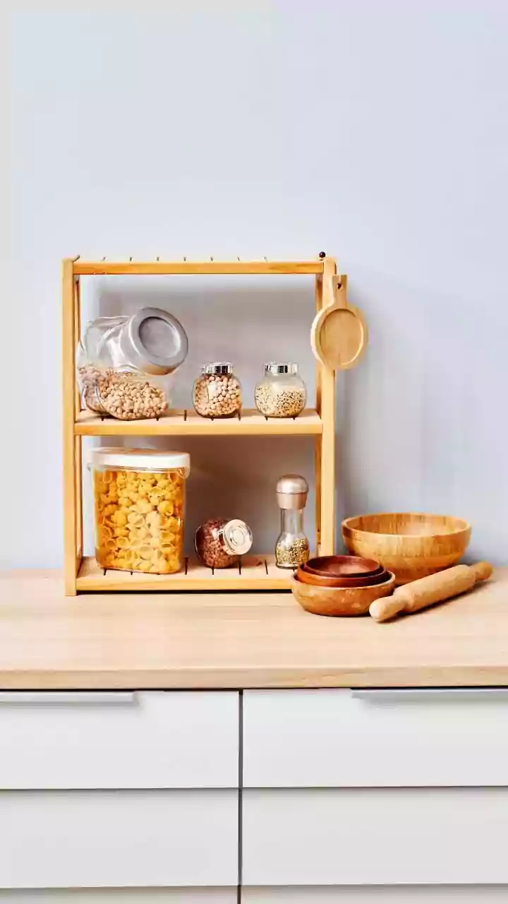 The Role of Flexible Kitchen Storage for Everyday Supplies in the Return of Freestanding Kitchen Larders